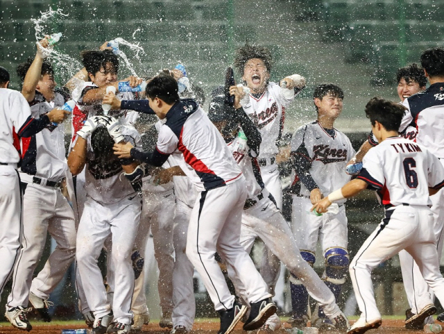 '한태양+조세진 볼넷→송승환 끝내기 만루포' 한국, U-23 세계선수권 2연승 질주