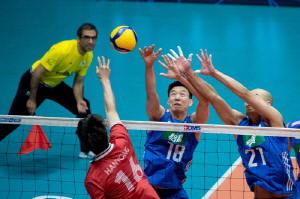 한국 남자배구, 아시아선수권 4강행 좌절…중국 높이에 1-3 패배