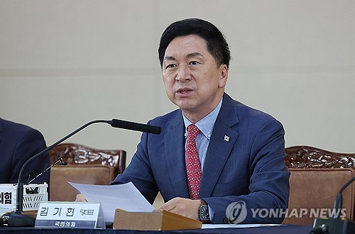 김기현 "친명 핵심들, 자리 보전한 채 더욱 핏대 세워"
