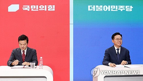 김태우 "조민처럼 허위이력 급조" vs 진교훈 "비리로 해임"