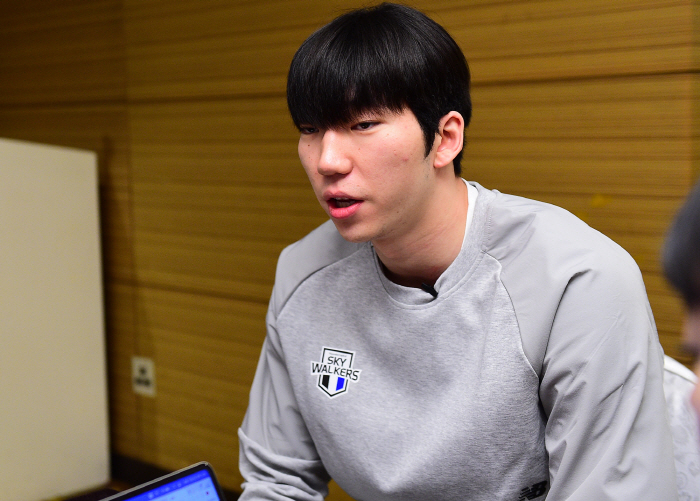 "리시브는 생각보다 괜찮은데…" 국대 아포짓의 상생 위한 도전, 성공해야 정상도 보인다