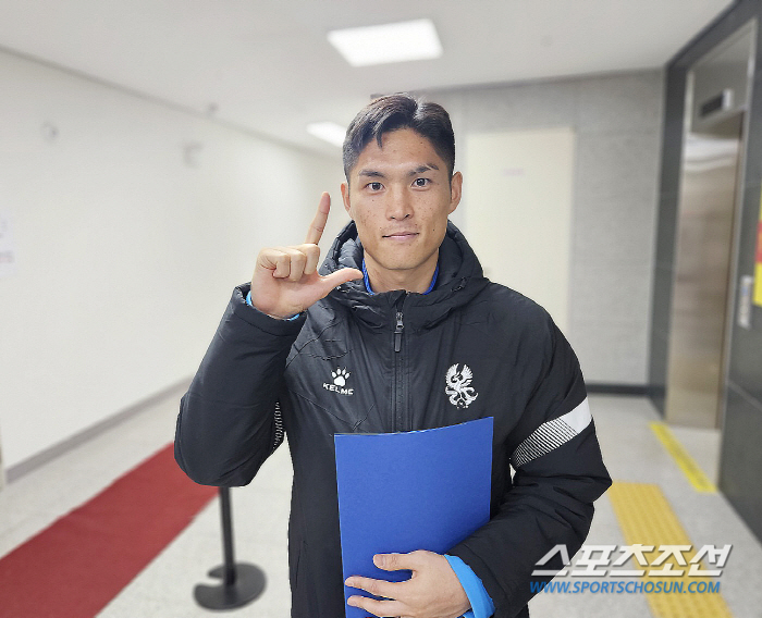 '26세에 프로데뷔→29세에 국대데뷔→30세에 해외진출?' 랩하는 축구선수 이순민의 전성기는 이제 막 시작됐다[인터뷰]