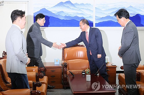 여야 '예산안 2+2 협의체' 가동…"20일 본회의 처리 목표"