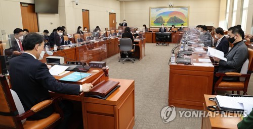 기술유용 손해배상액 3배→5배 상향…정무위 소위 통과