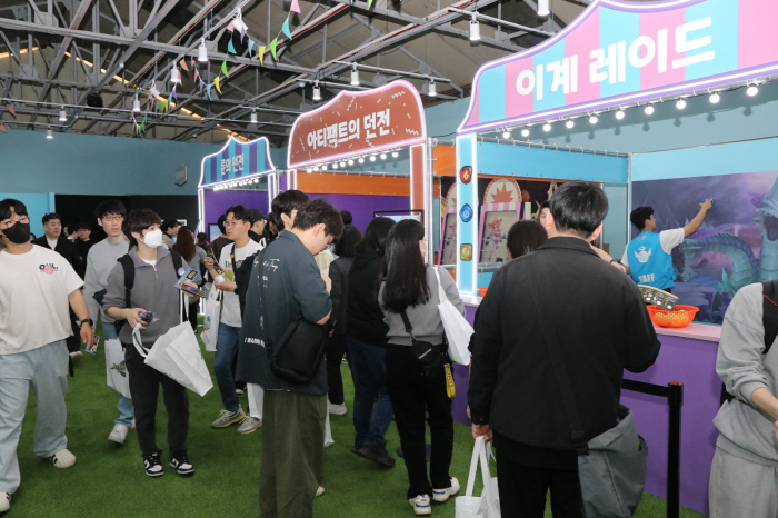 컴투스, '서머너즈 워' 출시 10주년 기념하는 '서머너즈 페스티벌' 개최
