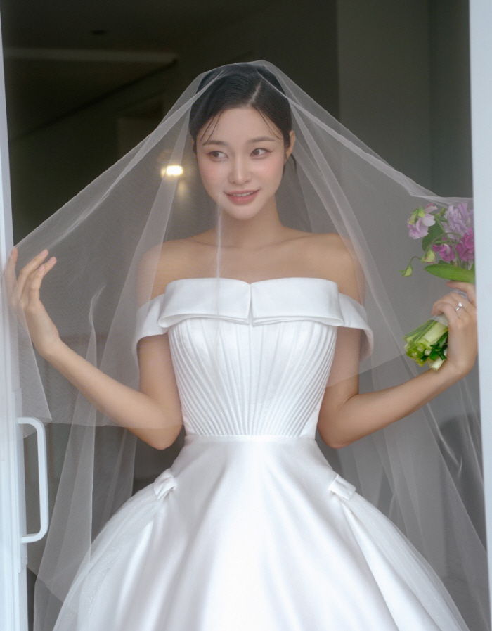 [공식] "평생의 동반자가 될 것" 한으뜸, 5월의 신부 된다…♥비연예인과 결혼
