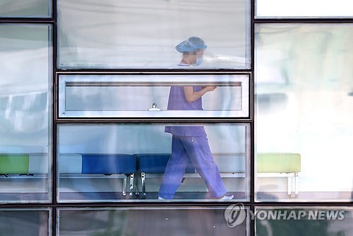 전남대병원 교수 대부분 정상진료…신경과 2명만 휴진(종합)