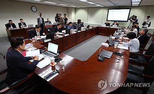 방심위, 탈북작가 성폭력 의혹 보도 MBC에 '관계자 징계'