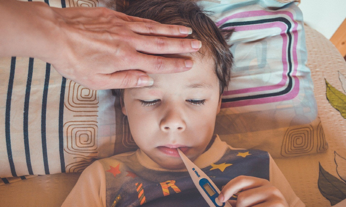 아이 고열 지속되면 '가와사키병' 의심…5가지 특징적 증상은?
