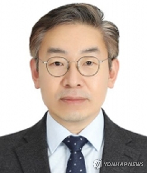 [프로필] 김완기 특허청장…무역·통상 전문 정통 관료
