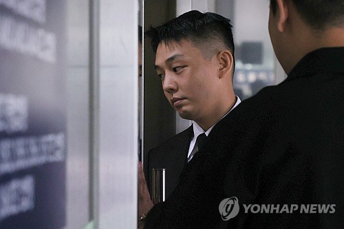 유아인, 30대 남성 성폭행 혐의로 피소…"사실 아냐" 반박(종합)