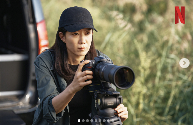 '故이선균♥' 전혜진 '크로스' 복귀..황정민X염정아와 코믹·액션 호흡[공식]