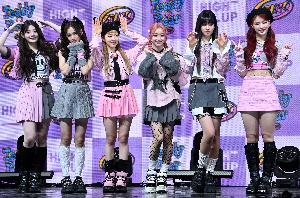  스테이씨, 네번째 싱글앨범으로 컴백